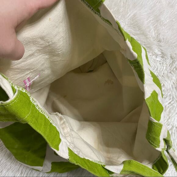 Monogram ‘T’ Giraffe Print Canvas Shopper Tote Bag - Picture 7 of 8